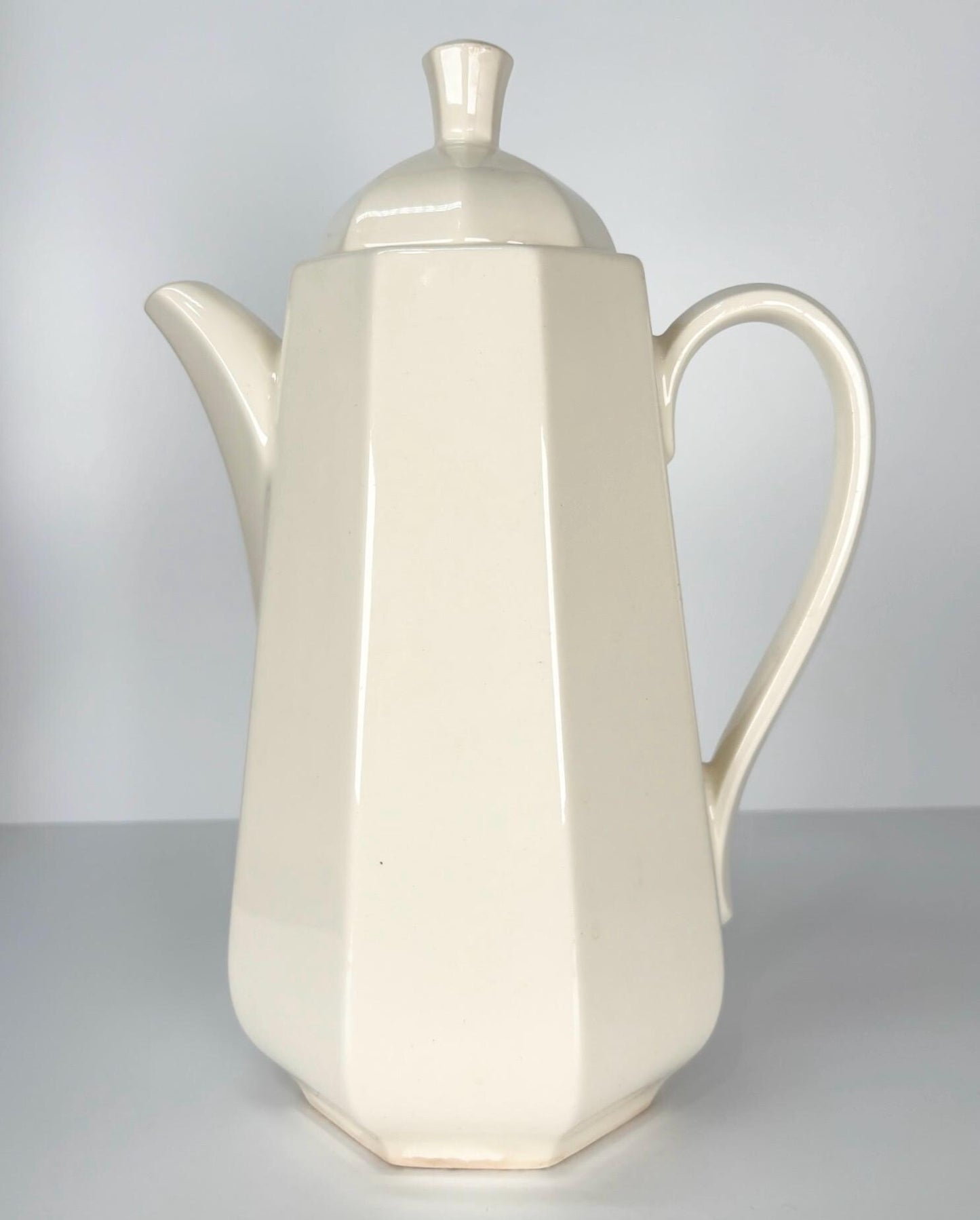 Vintage Coffee or Teapot in an Off-White Ceramic