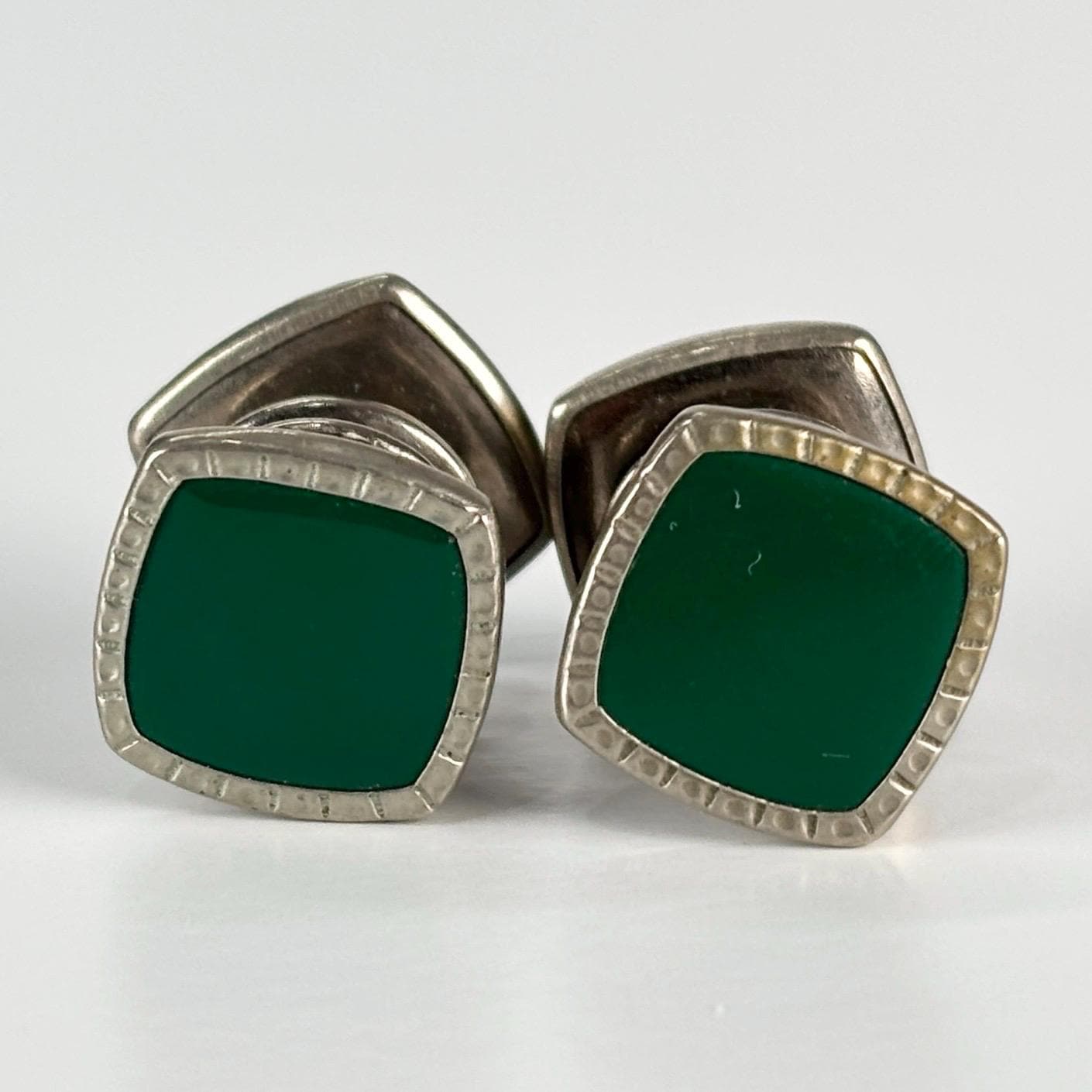 Vintage Cuff Links in Silver Tone Design with Green Celluloid Design