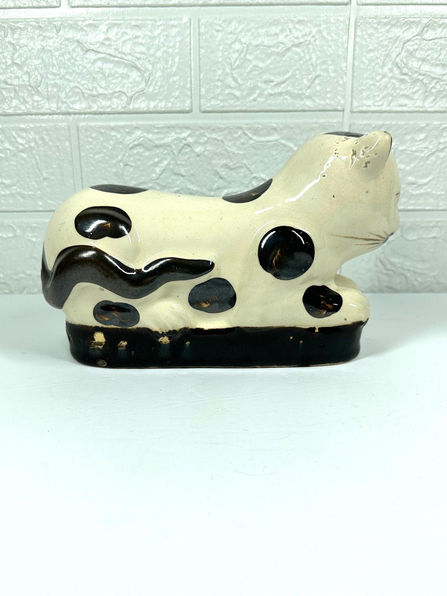 Antique Ceramic Cat, Chinese Cizhou, Cat Pillow Head Rest, Qing Dynasty, 19th Century.
