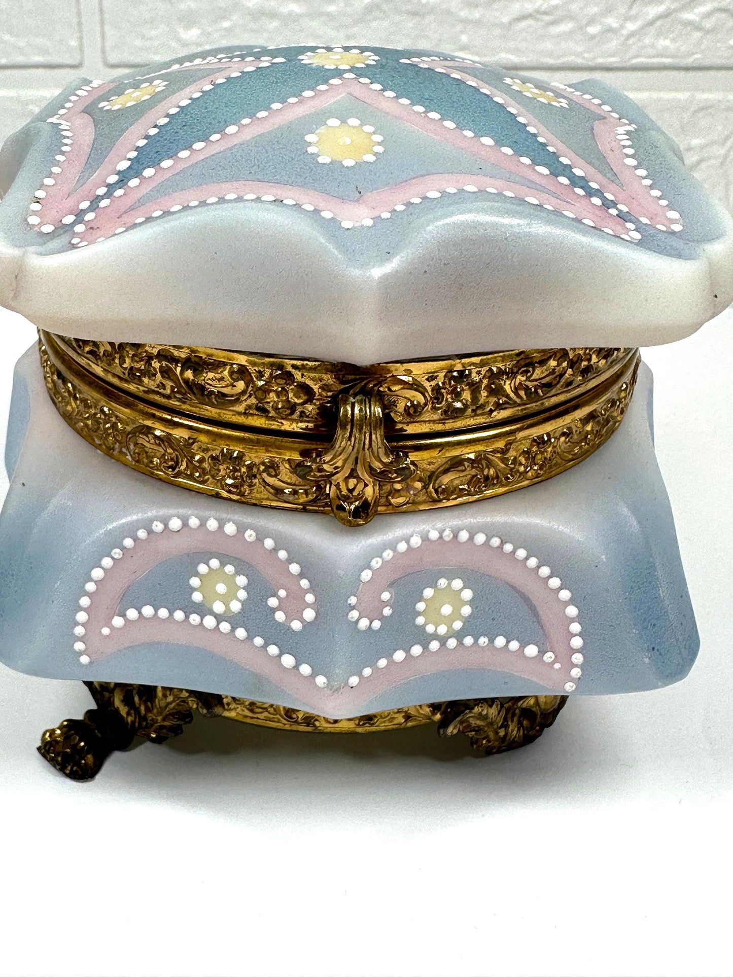 Vintage Trinket Dish, Nakara C. F. Monroe Co., Dresser Box, Enamelled.
