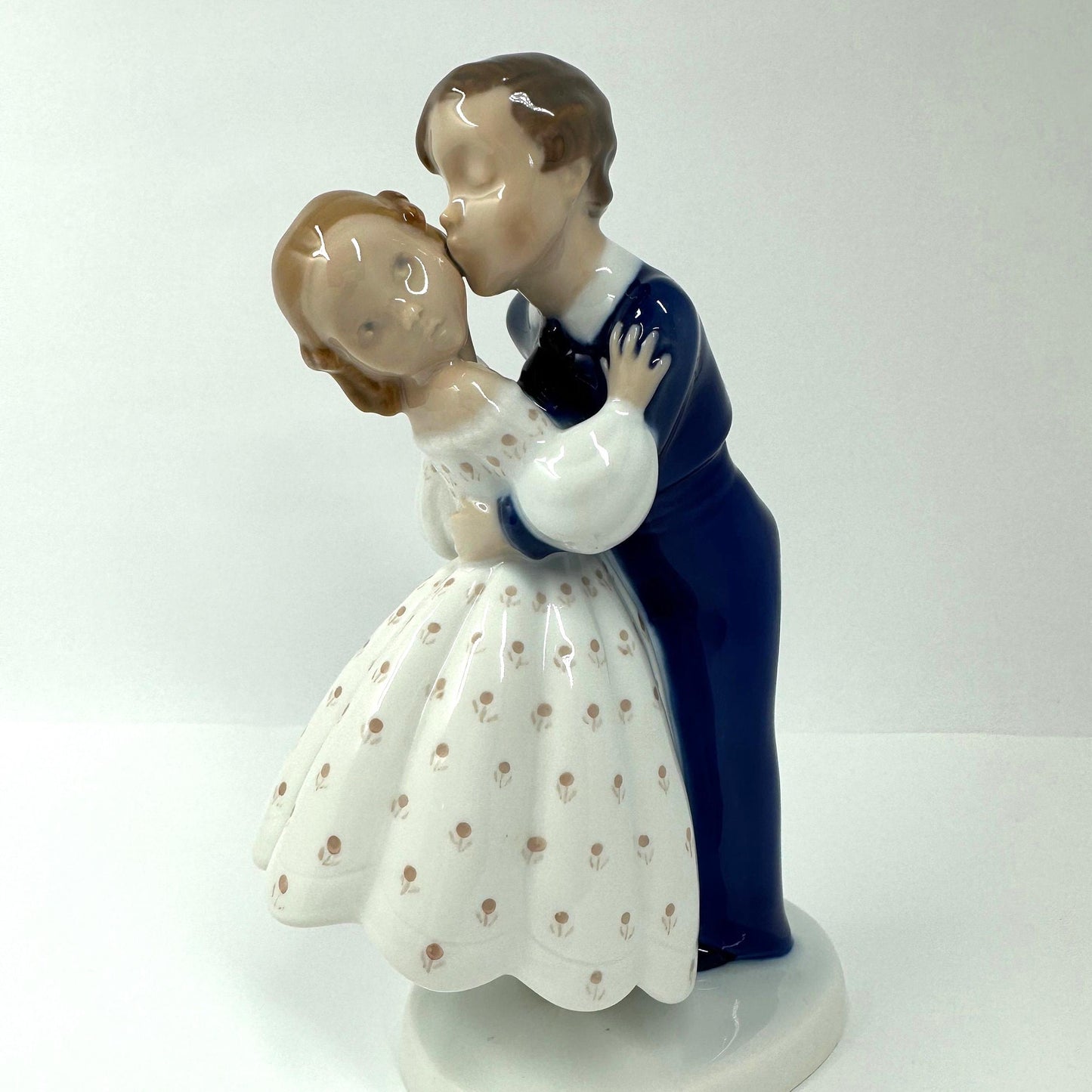 Vintage Porcelain Figurine of Couple Dancing by Bing & Grondahl and Made in Denmark, 1960s.