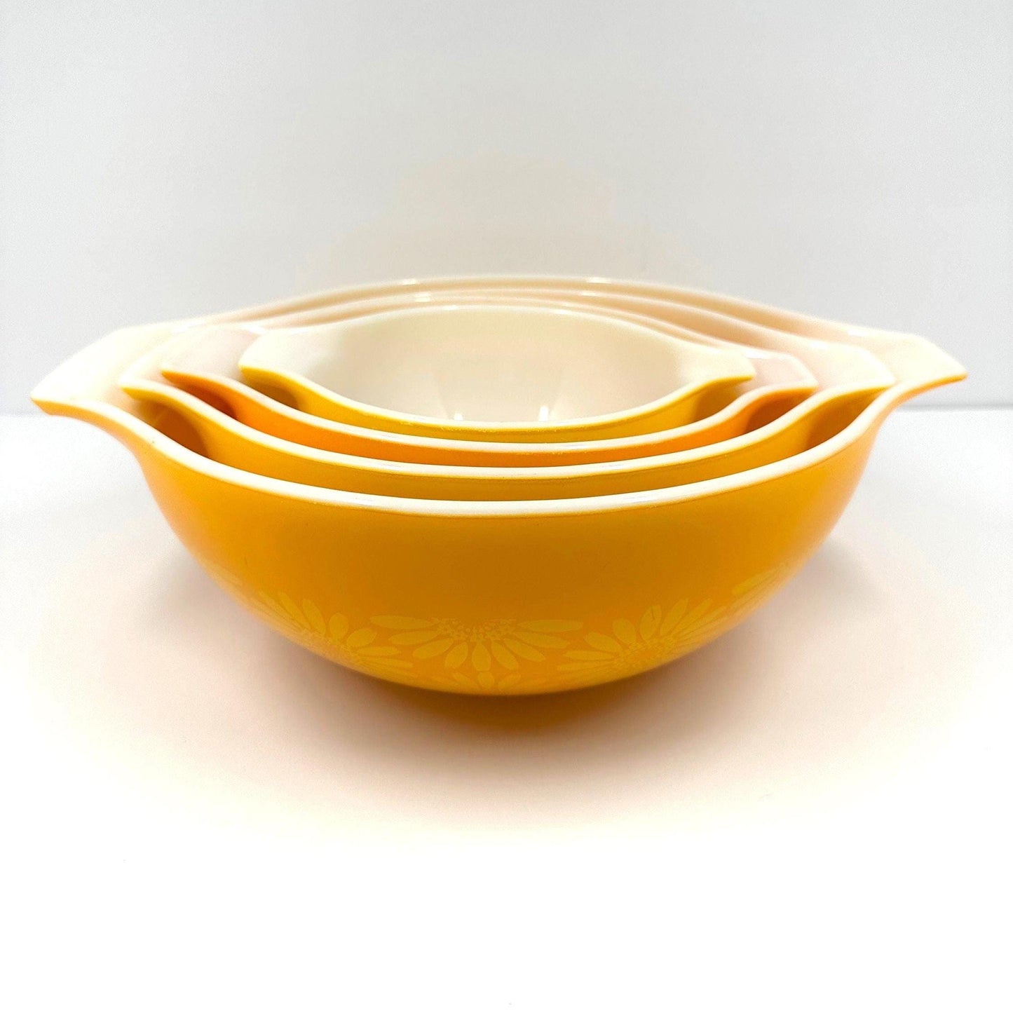 Vintage Bowls, Pyrex, Sunflower Cinderella, Set of 4.