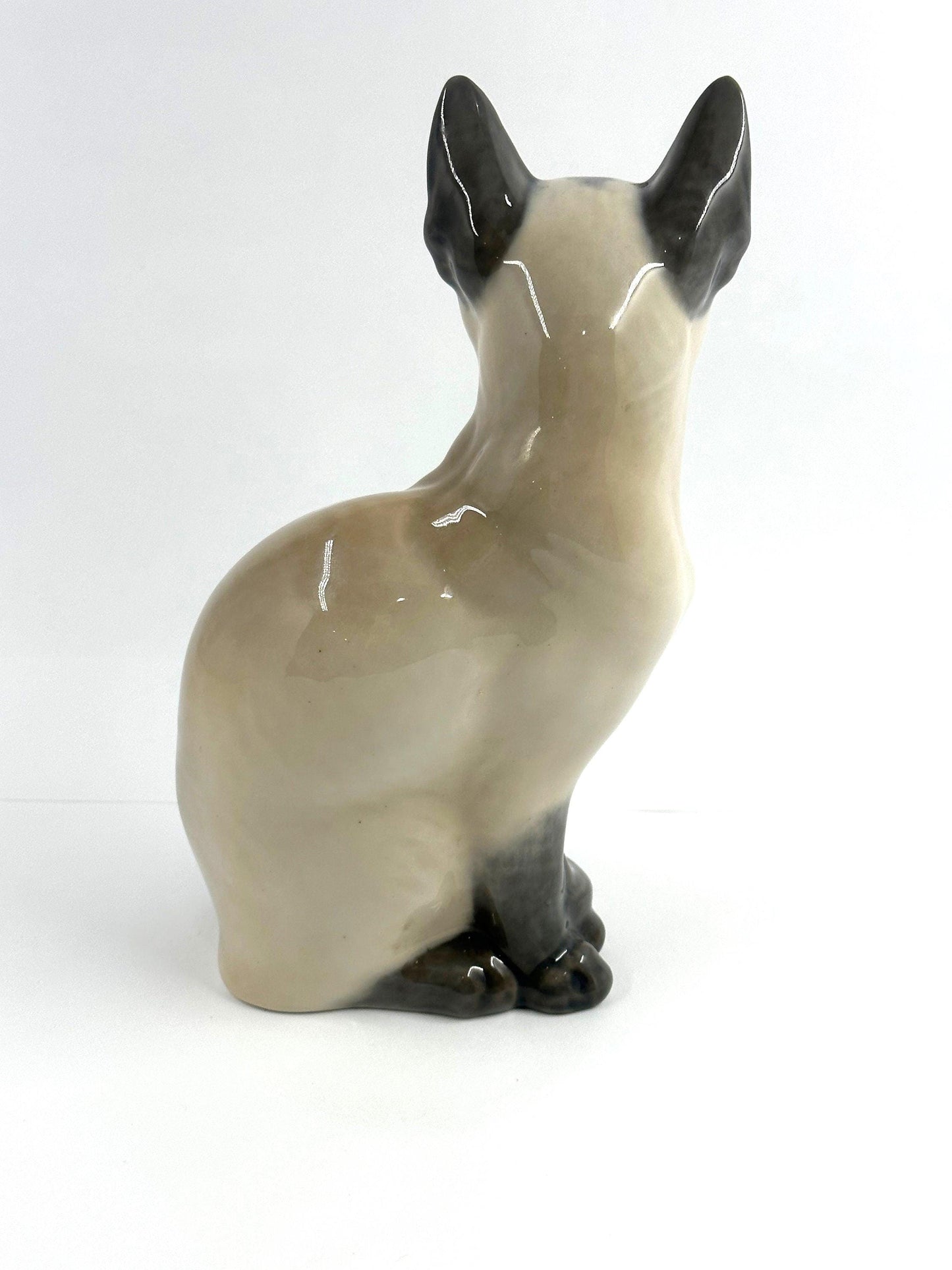 Vintage Figurine, Siamese Cat, 3281, Royal Copenhagen, Made in Denmark.
