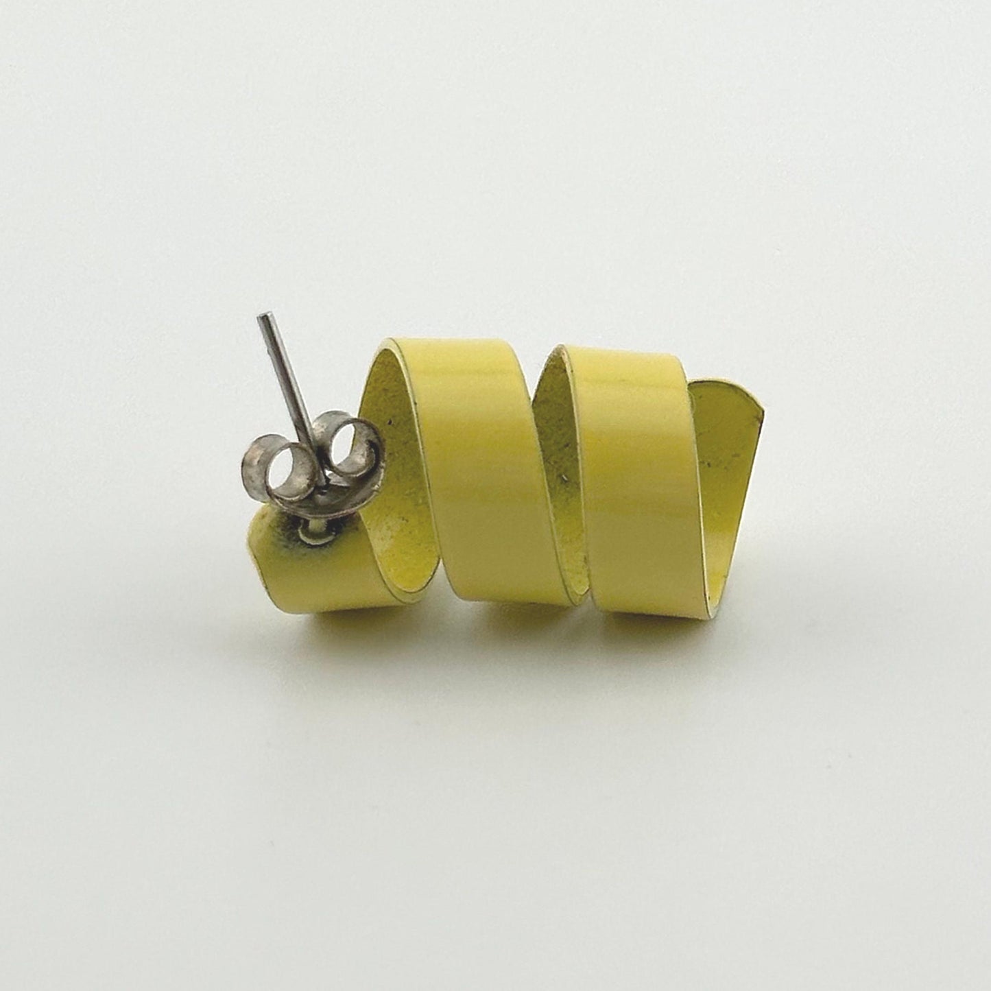 Vintage Earrings, Retro Yellow Metal Spiral Shaped Hanging Earrings.