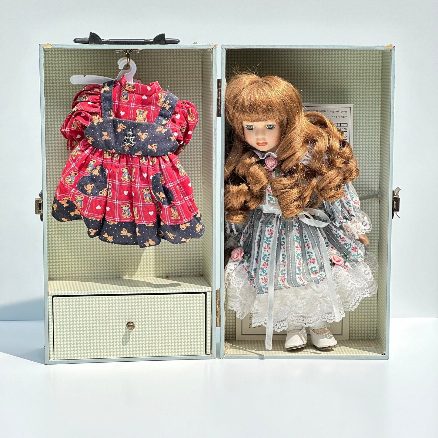 Vintage Doll by Heritage Mint Companion Collection in Original Trunk with 2 Outfits.