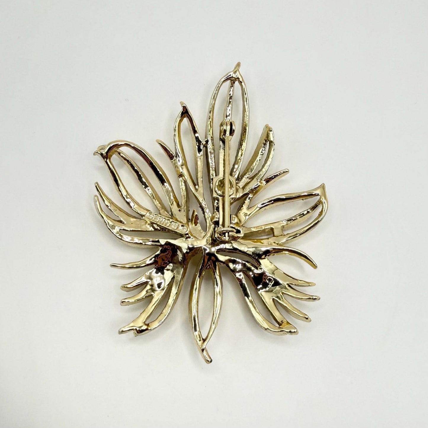 Vintage Brooch Pin of Gold Tone Fern Leaf and Stamped Gerry’s