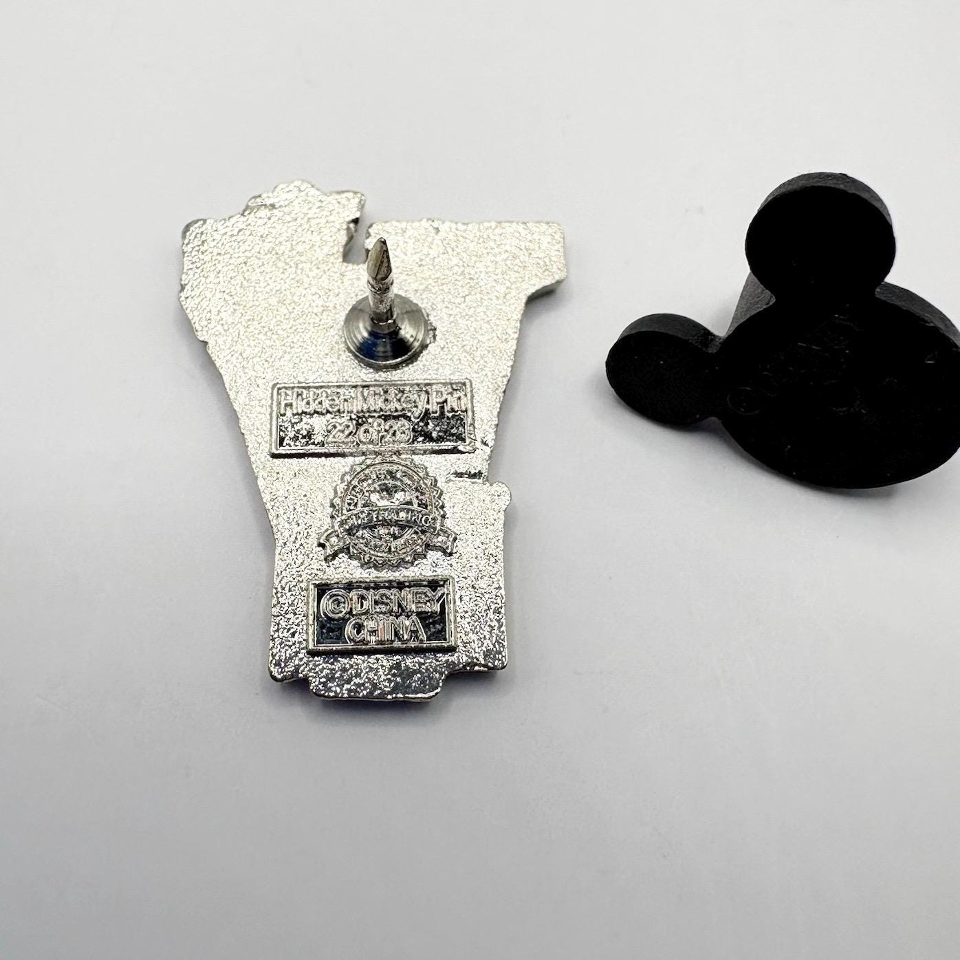 Disney Enamel Trading Pin of a ‘V’ with Professor Ludwig Von Drake