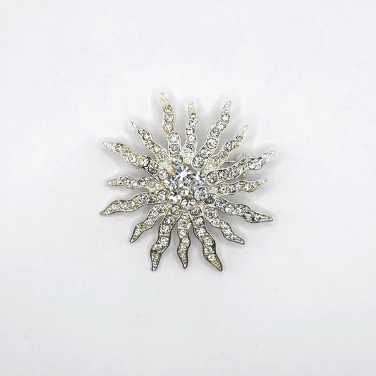 Vintage Brooch in Silver with Clear Rhinestones in Starburst Design