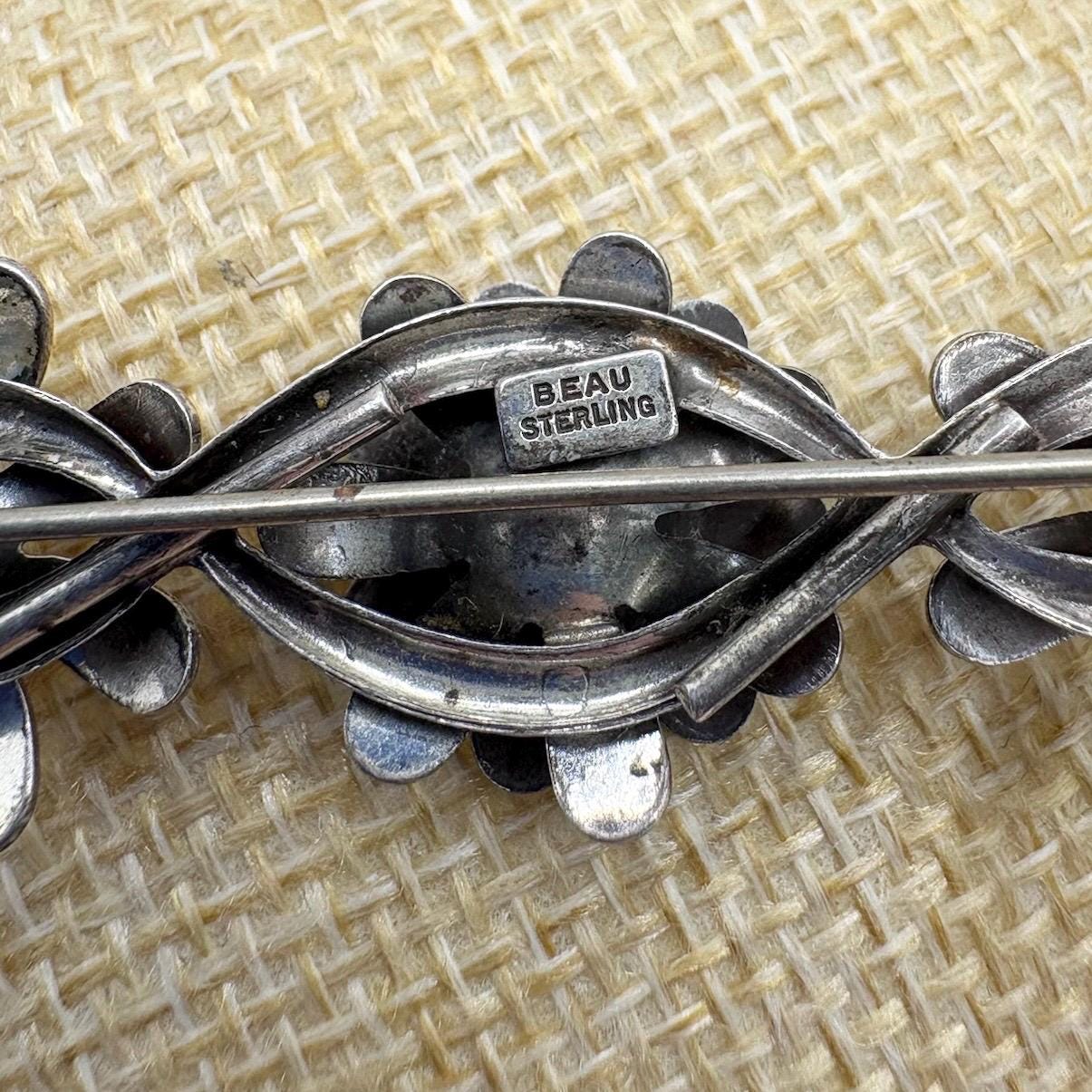 Vintage Brooch Pin of Silver Daisies and Made by Beau Sterling
