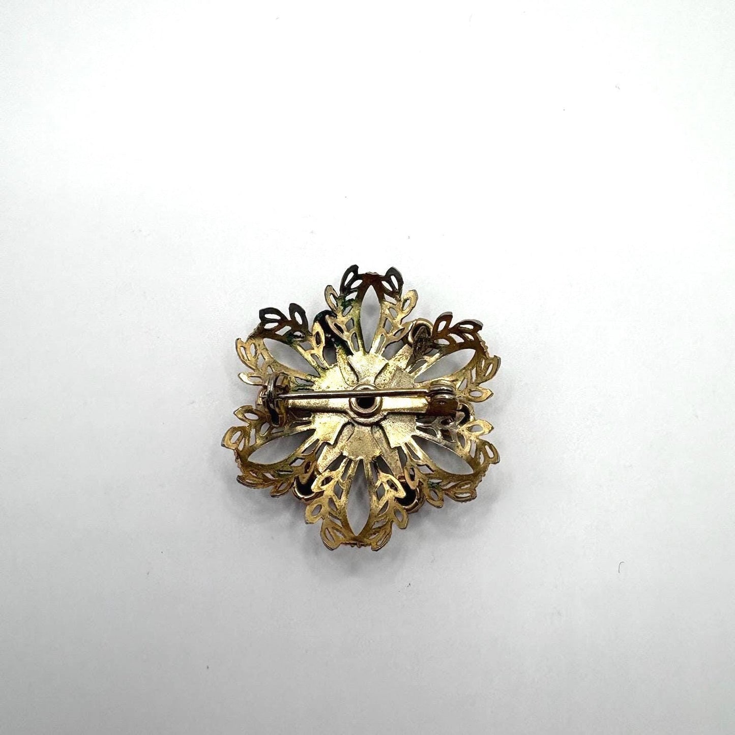 Vintage Floral Filigree Brooch – Hand Painted Enamel Flower with Rhinestones